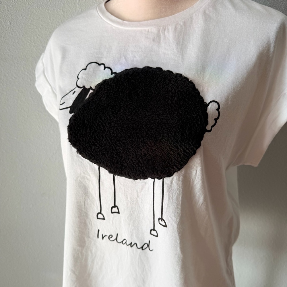 White Plush Sheep Rolled Sleeve Ladies T-Shirt Women's White Sheep Graphic Tee - Picture 3 of 9